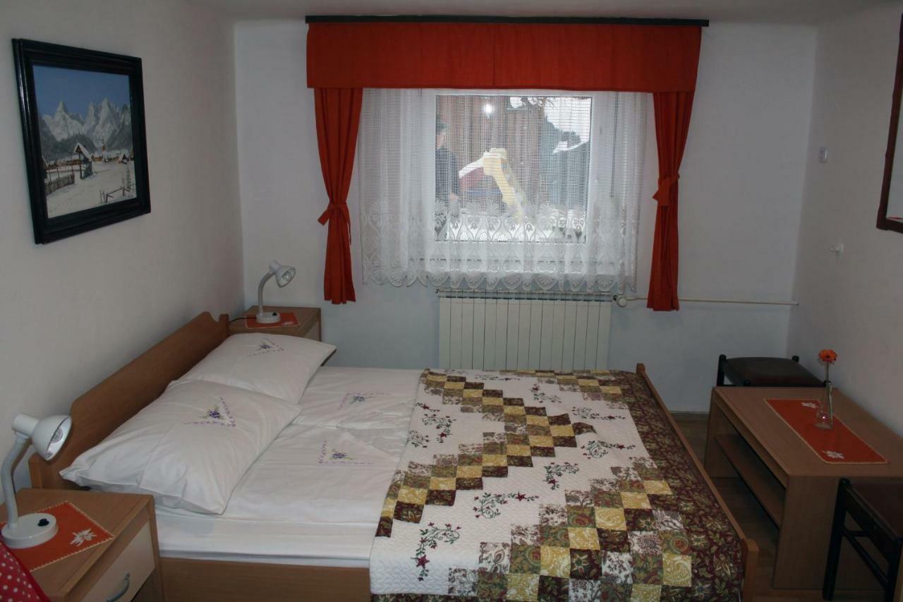 Apartma Albina Kranjska Gora Bagian luar foto