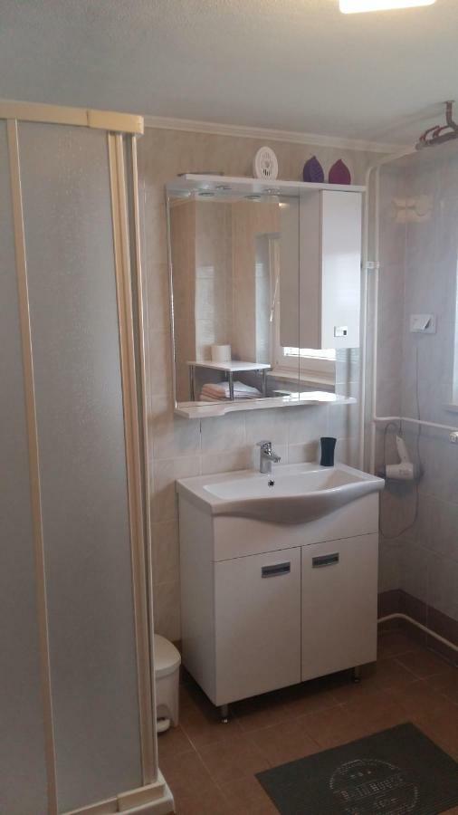 Apartma Albina Kranjska Gora Bagian luar foto